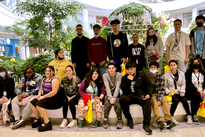 HCST Students Visit American Dream Mall