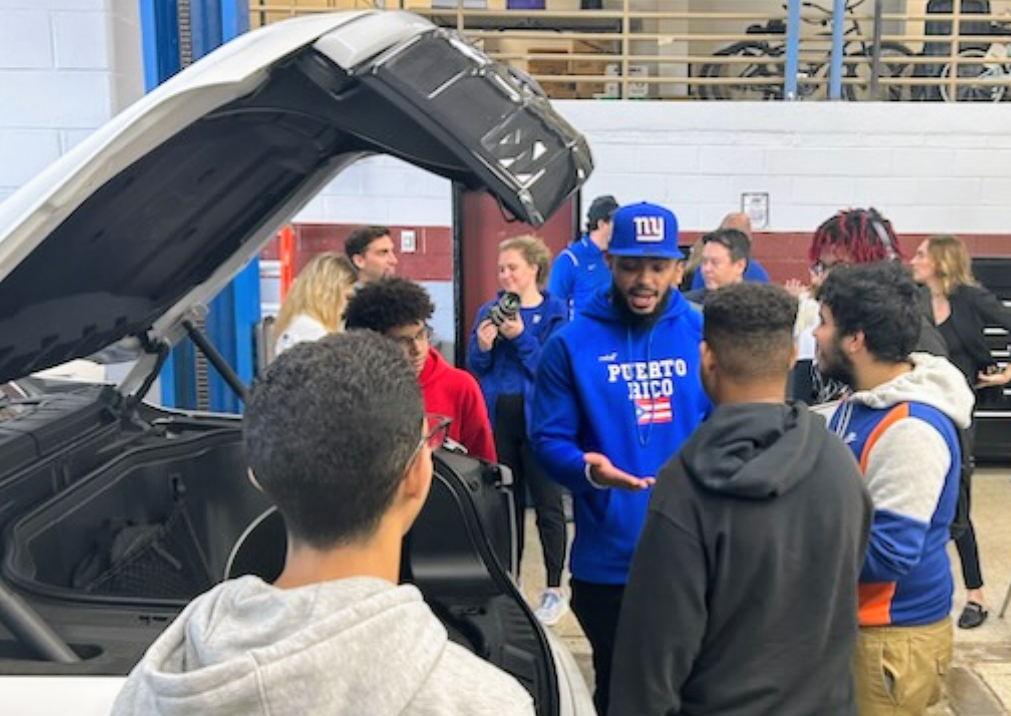 Ford Motor Company & the NY Giants visit HCST/BHS Automotive